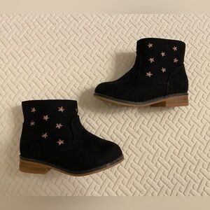 Cat & Jack Girls Black Boots / Size 5 / GUC